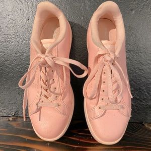 Adidas NEO cloudform peach sneakers size 10 women's